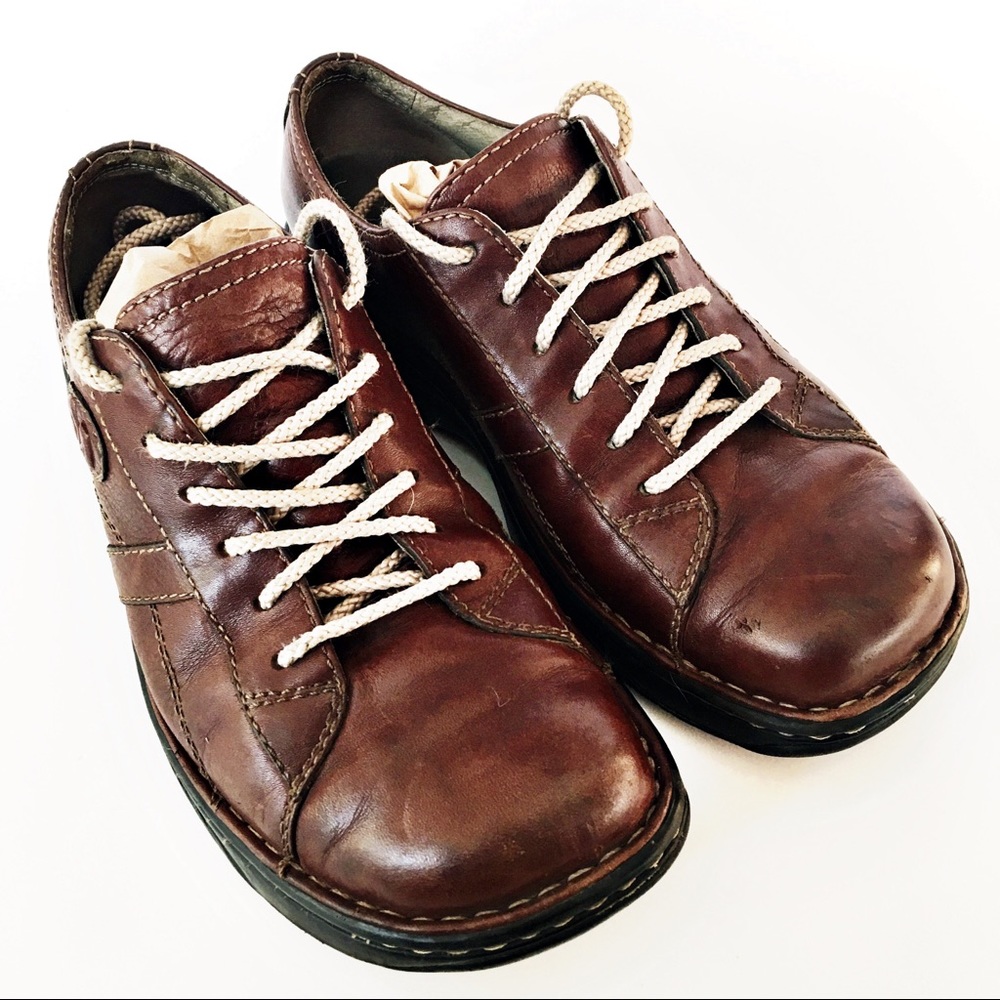 ✨ Merrell Men’s Leather Shoe Size 8